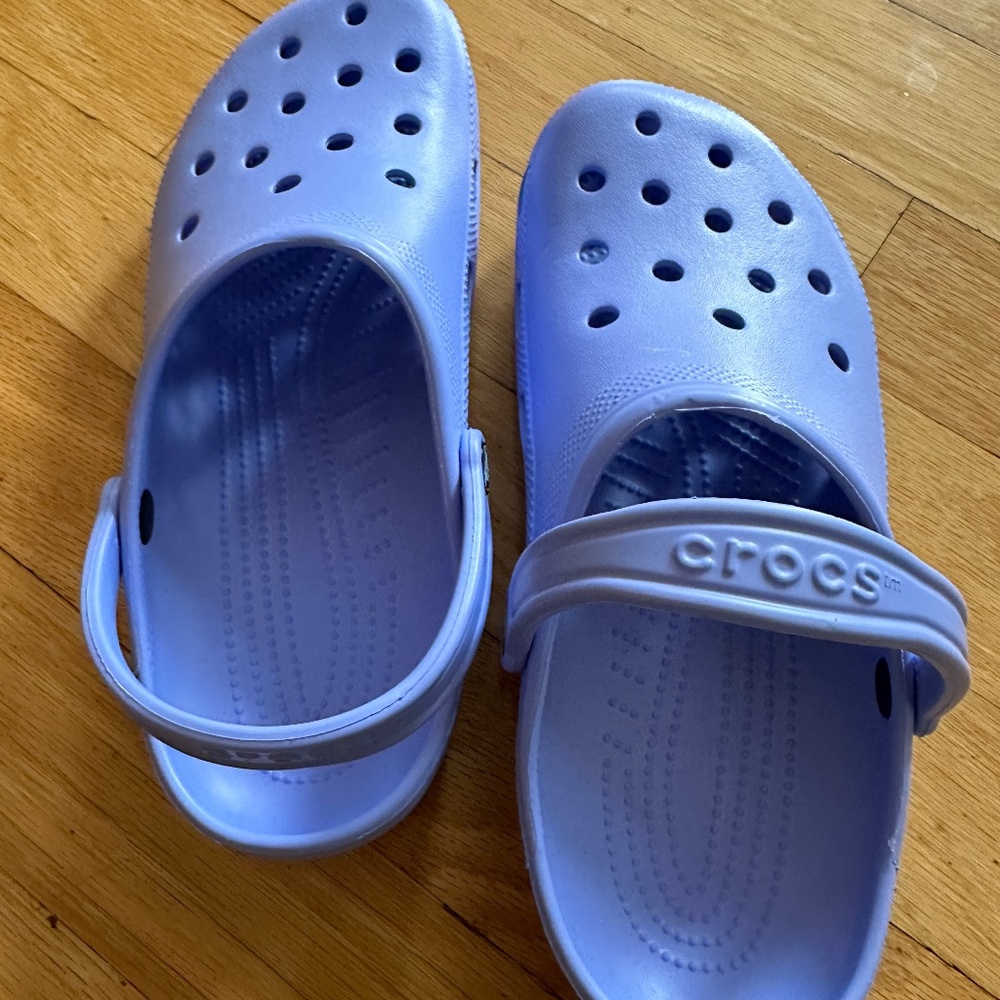 Men’s crocs